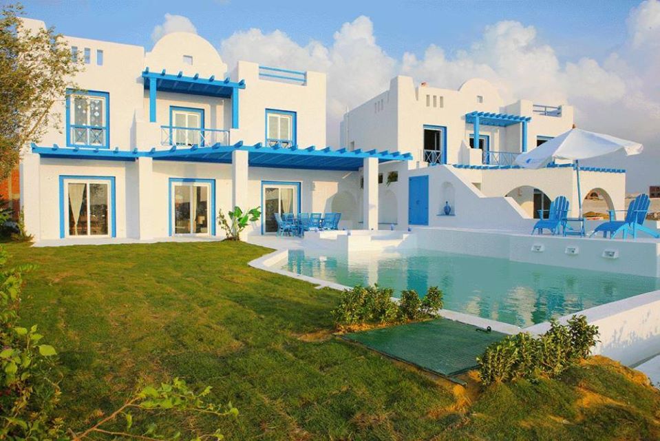 2 villas with pool